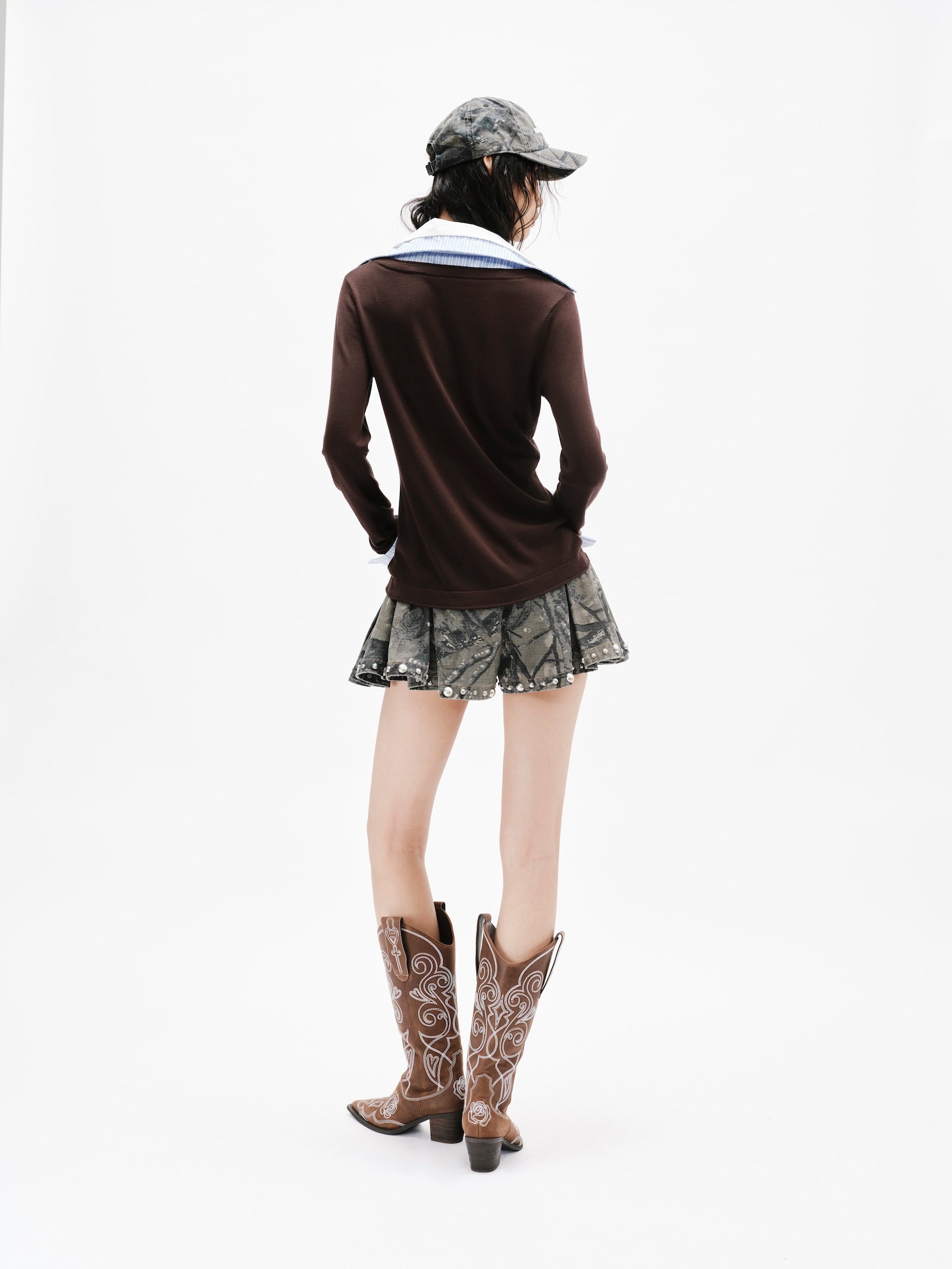 BROWN LONG-SLEEVE KNIT TOP WITH MULTI-LAYER COLLAR