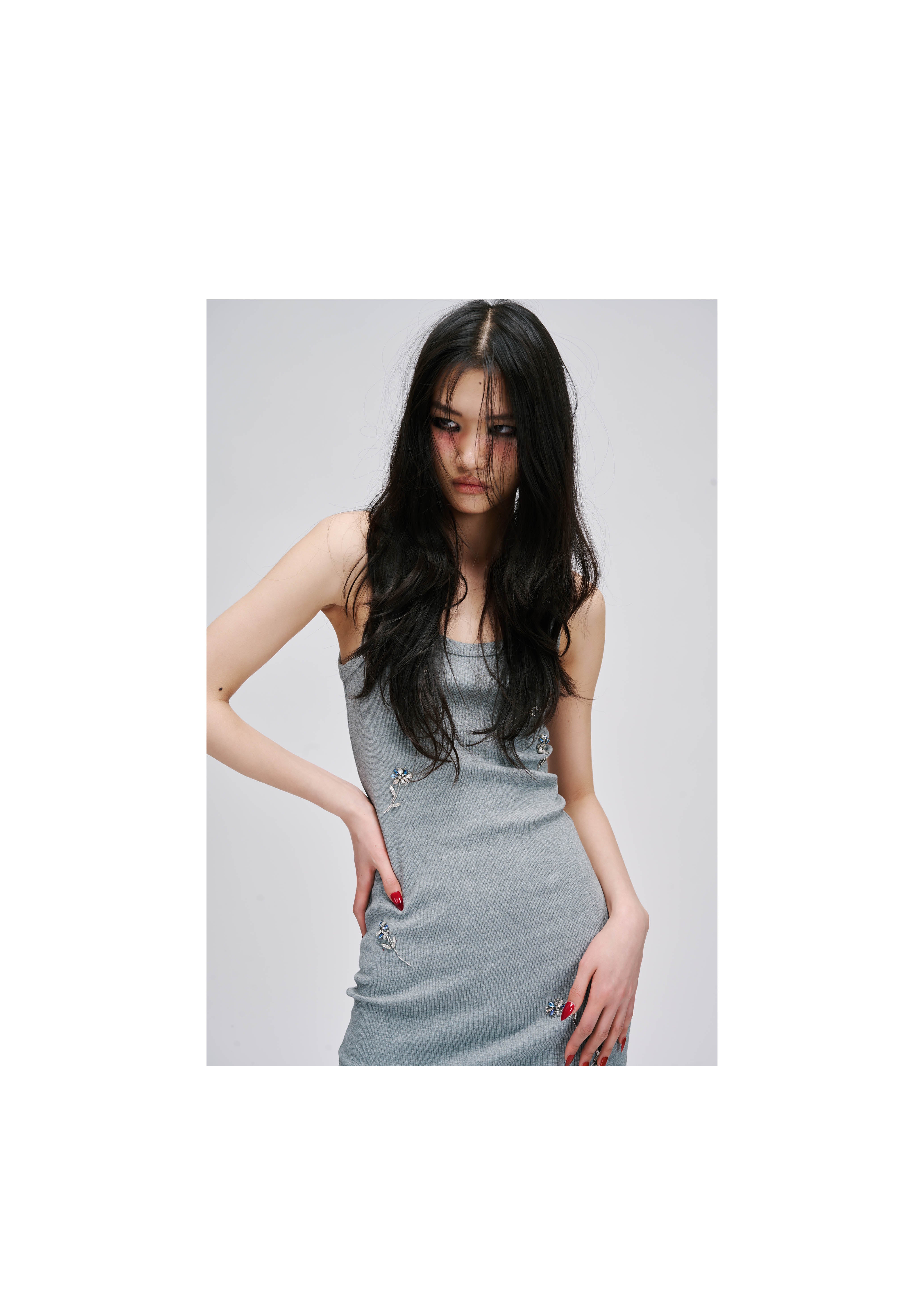 GREY BEADED DRESS | Markgong GREY BEADED DRESS | Markgong