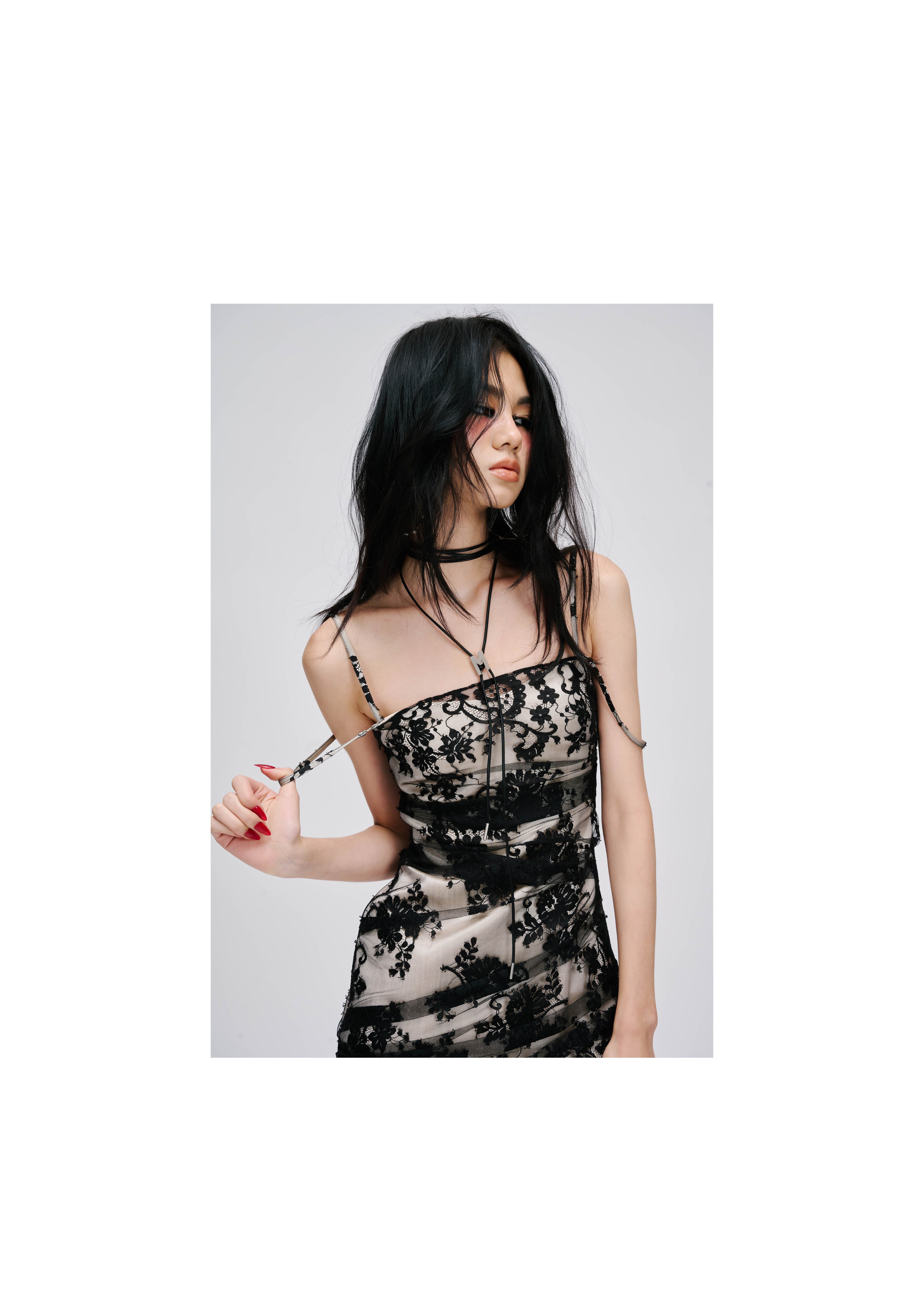 DOUBLE LAYERED BLACK LACE DRESS | Markgong DOUBLE LAYERED BLACK LACE DRESS | Markgong